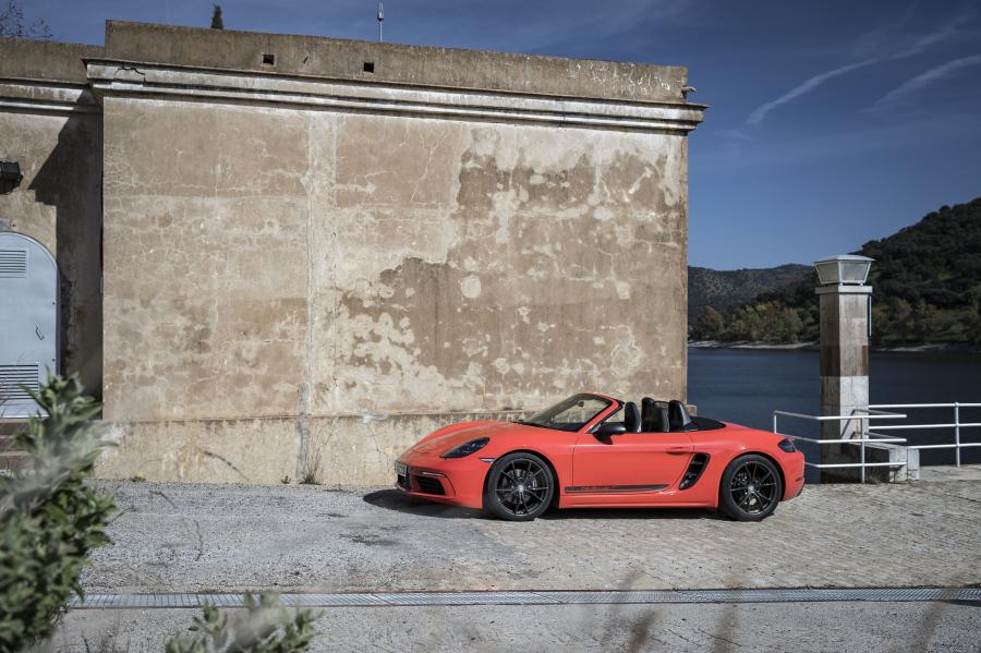  Porsche 718 Boxster T (982) 2019 года  (WW) (фото 39 из 52)